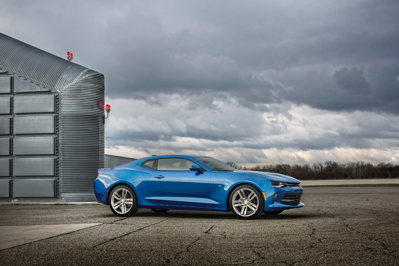 Illustration for article titled 2016 Chevrolet Camaro: 455 V8 Horses Of High-Tech American Muscle